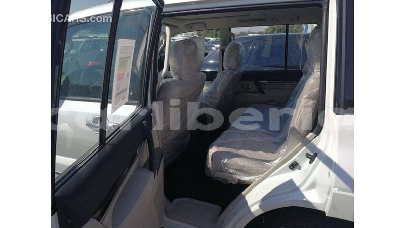 Big with watermark mitsubishi pajero bomi county import dubai 3492