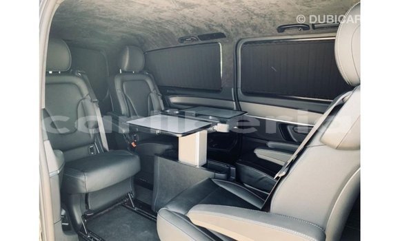 Buy Import Mercedes-Benz 250 Black Car in Import - Dubai in Bomi County Buy Import Mercedes-Benz 250 Black Car in Import - Dubai in Bomi County