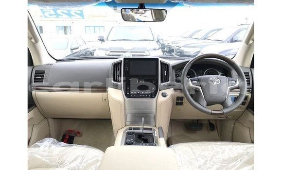 Buy Import Toyota Land Cruiser White Car in Import - Dubai in Bomi County Buy Import Toyota Land Cruiser White Car in Import - Dubai in Bomi County