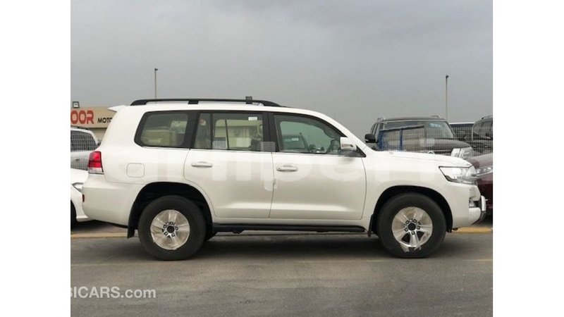 Big with watermark toyota land cruiser bomi county import dubai 3503
