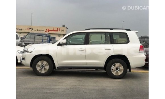 Buy Import Toyota Land Cruiser White Car in Import - Dubai in Bomi County Buy Import Toyota Land Cruiser White Car in Import - Dubai in Bomi County