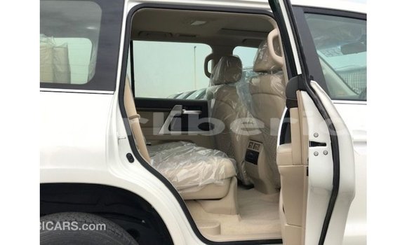 Buy Import Toyota Land Cruiser White Car in Import - Dubai in Bomi County Buy Import Toyota Land Cruiser White Car in Import - Dubai in Bomi County