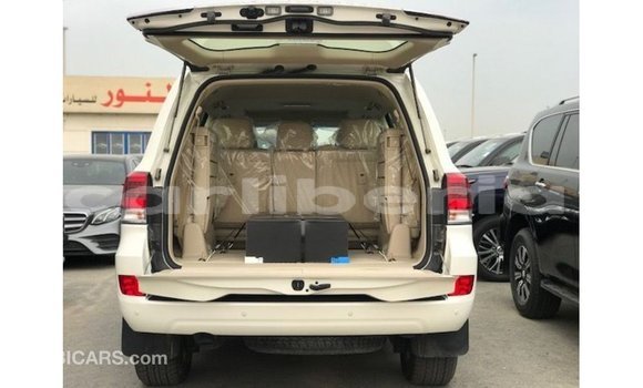 Buy Import Toyota Land Cruiser White Car in Import - Dubai in Bomi County Buy Import Toyota Land Cruiser White Car in Import - Dubai in Bomi County