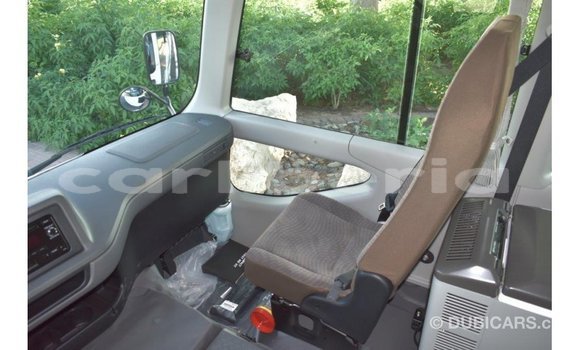 Acheter Import Voiture Toyota Coaster Blanc à Import - Dubai, Comté de Bomi Acheter Import Voiture Toyota Coaster Blanc à Import - Dubai, Comté de Bomi