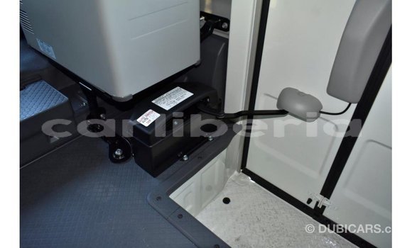 Acheter Import Voiture Toyota Coaster Blanc à Import - Dubai, Comté de Bomi Acheter Import Voiture Toyota Coaster Blanc à Import - Dubai, Comté de Bomi
