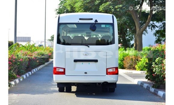 Acheter Import Voiture Toyota Coaster Blanc à Import - Dubai, Comté de Bomi Acheter Import Voiture Toyota Coaster Blanc à Import - Dubai, Comté de Bomi
