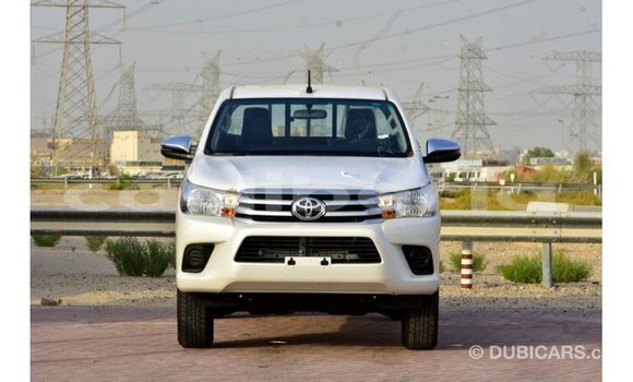 Acheter Import Voiture Toyota Hilux Blanc à Import - Dubai, Comté de Bomi Acheter Import Voiture Toyota Hilux Blanc à Import - Dubai, Comté de Bomi