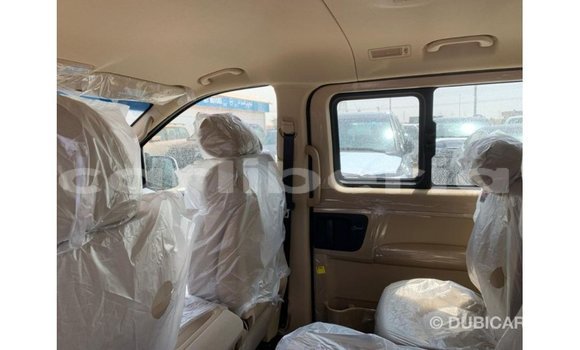 Acheter Import Voiture Hyundai Accent Blanc à Import - Dubai, Comté de Bomi Acheter Import Voiture Hyundai Accent Blanc à Import - Dubai, Comté de Bomi