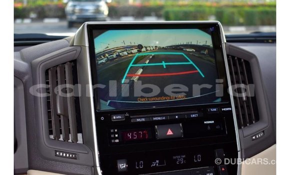 Acheter Import Voiture Toyota Land Cruiser Blanc à Import - Dubai, Comté de Bomi Acheter Import Voiture Toyota Land Cruiser Blanc à Import - Dubai, Comté de Bomi