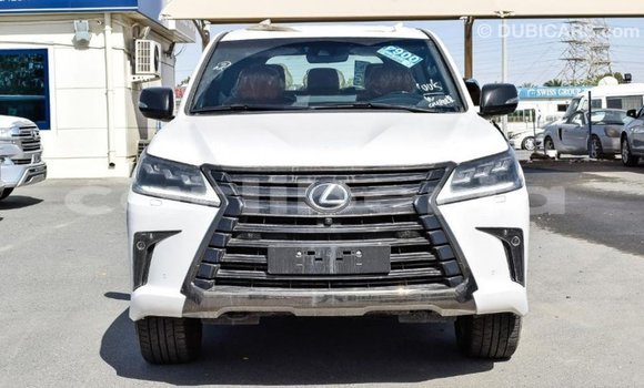 Acheter Import Voiture Lexus LX Blanc à Import - Dubai, Comté de Bomi Acheter Import Voiture Lexus LX Blanc à Import - Dubai, Comté de Bomi