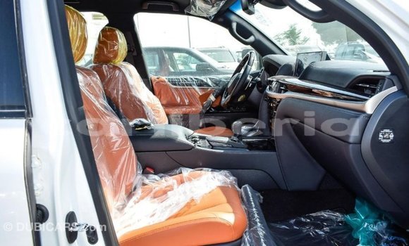 Acheter Import Voiture Lexus LX Blanc à Import - Dubai, Comté de Bomi Acheter Import Voiture Lexus LX Blanc à Import - Dubai, Comté de Bomi