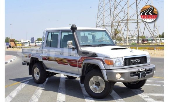 Acheter Import Voiture Toyota Land Cruiser Autre à Import - Dubai, Comté de Bomi Acheter Import Voiture Toyota Land Cruiser Autre à Import - Dubai, Comté de Bomi
