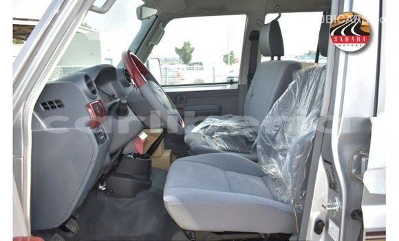 Acheter Import Voiture Toyota Land Cruiser Autre à Import - Dubai, Comté de Bomi Acheter Import Voiture Toyota Land Cruiser Autre à Import - Dubai, Comté de Bomi