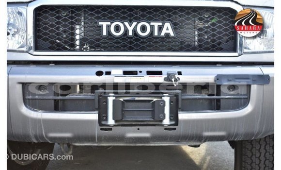 Acheter Import Voiture Toyota Land Cruiser Autre à Import - Dubai, Comté de Bomi Acheter Import Voiture Toyota Land Cruiser Autre à Import - Dubai, Comté de Bomi
