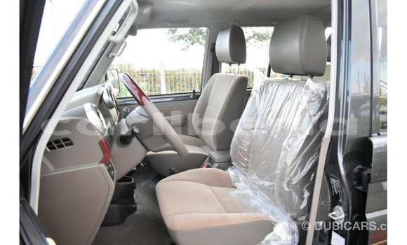 Acheter Import Voiture Toyota Land Cruiser Autre à Import - Dubai, Comté de Bomi Acheter Import Voiture Toyota Land Cruiser Autre à Import - Dubai, Comté de Bomi