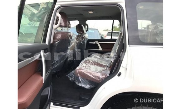 Buy Import Toyota Land Cruiser White Car in Import - Dubai in Bomi County Buy Import Toyota Land Cruiser White Car in Import - Dubai in Bomi County