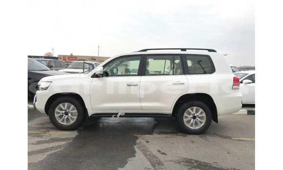 Buy Import Toyota Land Cruiser White Car in Import - Dubai in Bomi County Buy Import Toyota Land Cruiser White Car in Import - Dubai in Bomi County