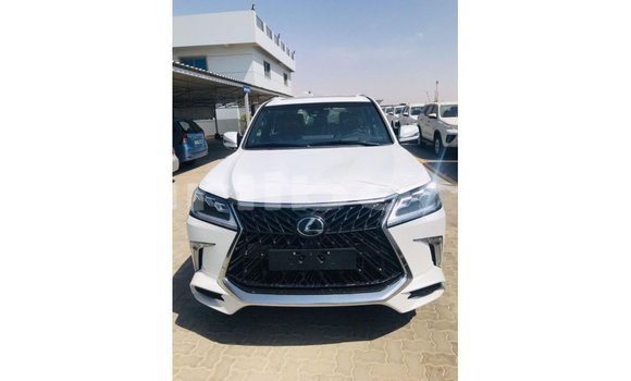Acheter Import Voiture Lexus LX Blanc à Import - Dubai, Comté de Bomi Acheter Import Voiture Lexus LX Blanc à Import - Dubai, Comté de Bomi