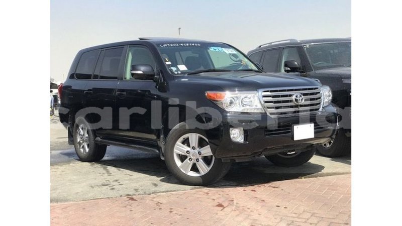 Big with watermark toyota land cruiser bomi county import dubai 3542