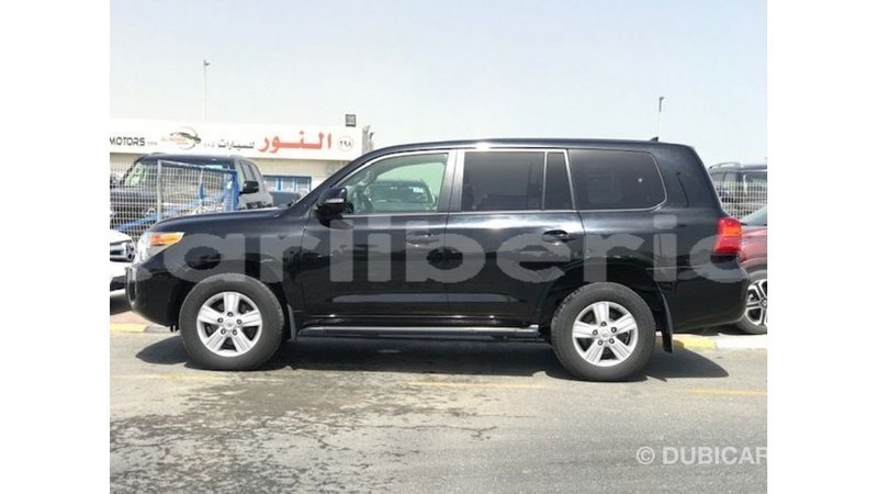 Big with watermark toyota land cruiser bomi county import dubai 3542
