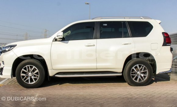 Acheter Import Voiture Toyota Prado Blanc à Import - Dubai, Comté de Bomi Acheter Import Voiture Toyota Prado Blanc à Import - Dubai, Comté de Bomi