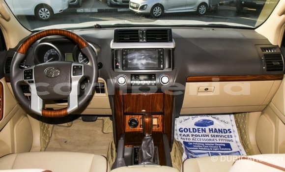 Acheter Import Voiture Toyota Prado Blanc à Import - Dubai, Comté de Bomi Acheter Import Voiture Toyota Prado Blanc à Import - Dubai, Comté de Bomi