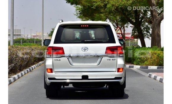 Buy Import Toyota Land Cruiser White Car in Import - Dubai in Bomi County Buy Import Toyota Land Cruiser White Car in Import - Dubai in Bomi County