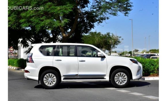 Acheter Import Voiture Lexus GX Blanc à Import - Dubai, Comté de Bomi Acheter Import Voiture Lexus GX Blanc à Import - Dubai, Comté de Bomi