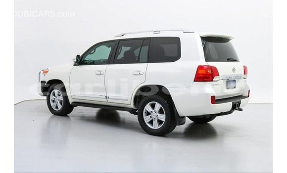 Buy Import Toyota Land Cruiser White Car in Import - Dubai in Bomi County Buy Import Toyota Land Cruiser White Car in Import - Dubai in Bomi County