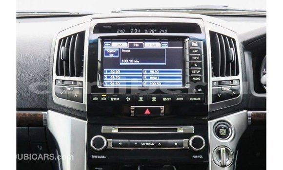 Buy Import Toyota Land Cruiser White Car in Import - Dubai in Bomi County Buy Import Toyota Land Cruiser White Car in Import - Dubai in Bomi County