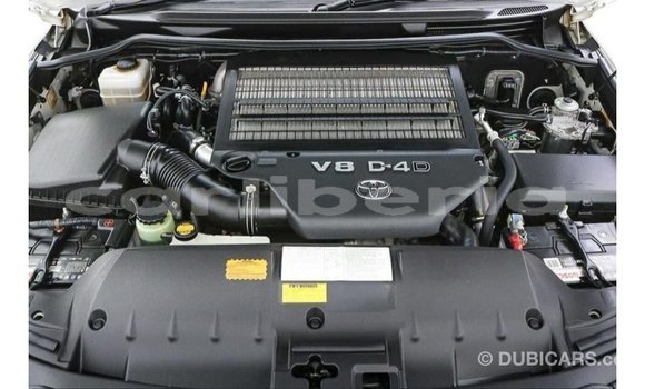 Buy Import Toyota Land Cruiser White Car in Import - Dubai in Bomi County Buy Import Toyota Land Cruiser White Car in Import - Dubai in Bomi County