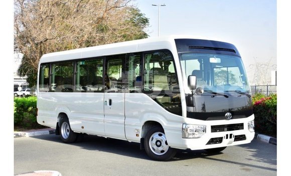 Acheter Import Voiture Toyota Coaster Blanc à Import - Dubai, Comté de Bomi Acheter Import Voiture Toyota Coaster Blanc à Import - Dubai, Comté de Bomi