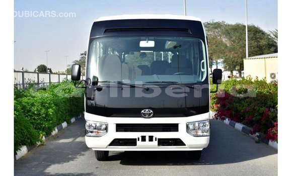 Acheter Import Voiture Toyota Coaster Blanc à Import - Dubai, Comté de Bomi Acheter Import Voiture Toyota Coaster Blanc à Import - Dubai, Comté de Bomi