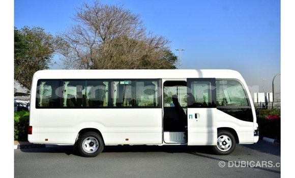 Acheter Import Voiture Toyota Coaster Blanc à Import - Dubai, Comté de Bomi Acheter Import Voiture Toyota Coaster Blanc à Import - Dubai, Comté de Bomi