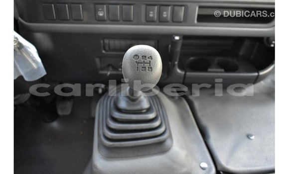 Acheter Import Voiture Toyota Coaster Blanc à Import - Dubai, Comté de Bomi Acheter Import Voiture Toyota Coaster Blanc à Import - Dubai, Comté de Bomi