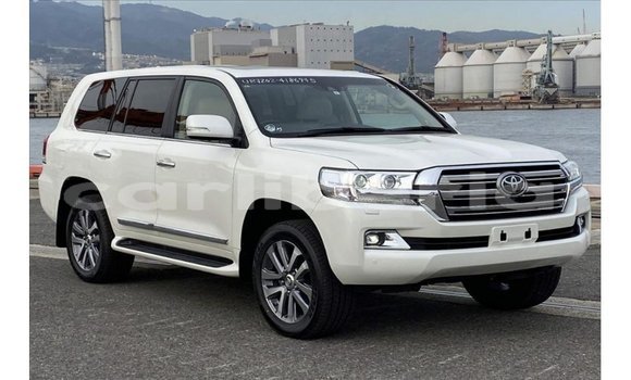 Buy Import Toyota Land Cruiser White Car in Import - Dubai in Bomi County Buy Import Toyota Land Cruiser White Car in Import - Dubai in Bomi County