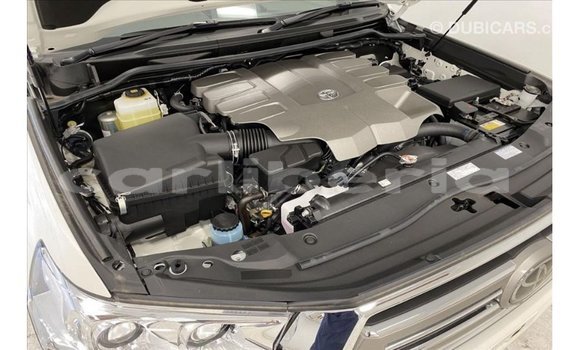 Buy Import Toyota Land Cruiser White Car in Import - Dubai in Bomi County Buy Import Toyota Land Cruiser White Car in Import - Dubai in Bomi County