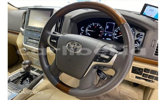 Buy Import Toyota Land Cruiser White Car in Import - Dubai in Bomi County Buy Import Toyota Land Cruiser White Car in Import - Dubai in Bomi County