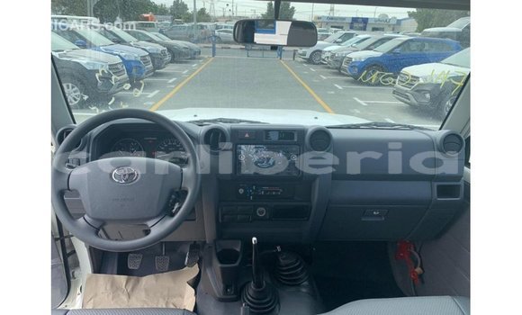 Buy Import Toyota Land Cruiser White Car in Import - Dubai in Bomi County Buy Import Toyota Land Cruiser White Car in Import - Dubai in Bomi County