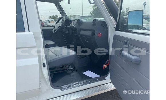 Buy Import Toyota Land Cruiser White Car in Import - Dubai in Bomi County Buy Import Toyota Land Cruiser White Car in Import - Dubai in Bomi County