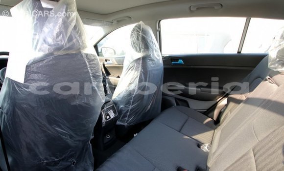 Buy Import Kia Sportage White Car in Import - Dubai in Bomi County Buy Import Kia Sportage White Car in Import - Dubai in Bomi County