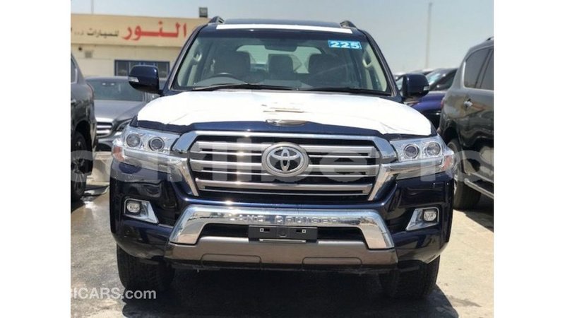 Big with watermark toyota land cruiser bomi county import dubai 3601