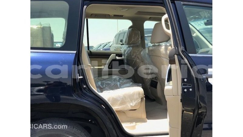 Big with watermark toyota land cruiser bomi county import dubai 3601