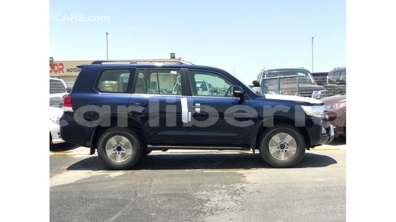 Big with watermark toyota land cruiser bomi county import dubai 3601