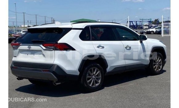 Buy Import Toyota HiAce White Truck in Import - Dubai in Bomi County Buy Import Toyota HiAce White Truck in Import - Dubai in Bomi County