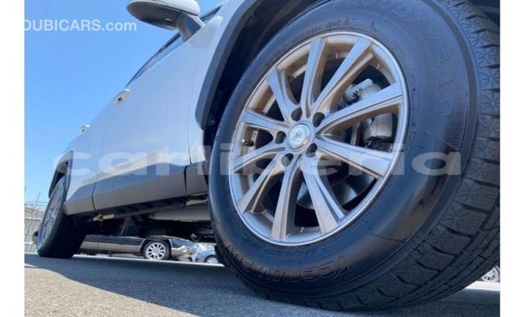 Buy Import Toyota HiAce White Truck in Import - Dubai in Bomi County Buy Import Toyota HiAce White Truck in Import - Dubai in Bomi County