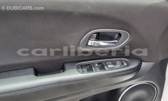 Buy Import Honda C White Bike in Import - Dubai in Bomi County Buy Import Honda C White Bike in Import - Dubai in Bomi County