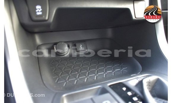 Acheter Import Utilitaire Toyota HiAce Autre à Import - Dubai, Comté de Bomi Acheter Import Utilitaire Toyota HiAce Autre à Import - Dubai, Comté de Bomi