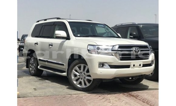 Buy Import Toyota Land Cruiser White Car in Import - Dubai in Bomi County Buy Import Toyota Land Cruiser White Car in Import - Dubai in Bomi County