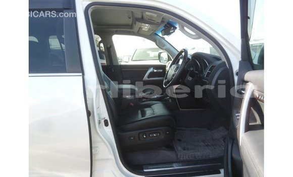 Buy Import Toyota Land Cruiser White Car in Import - Dubai in Bomi County Buy Import Toyota Land Cruiser White Car in Import - Dubai in Bomi County